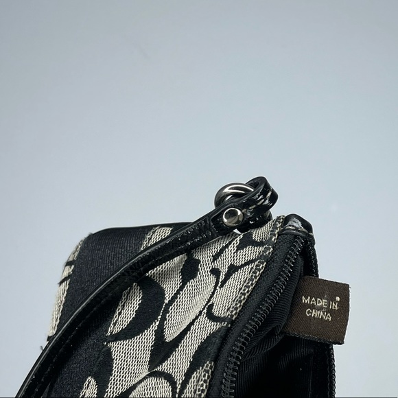 2010 Coach Monogram Jacquard Wristlet - Picture 6 of 8